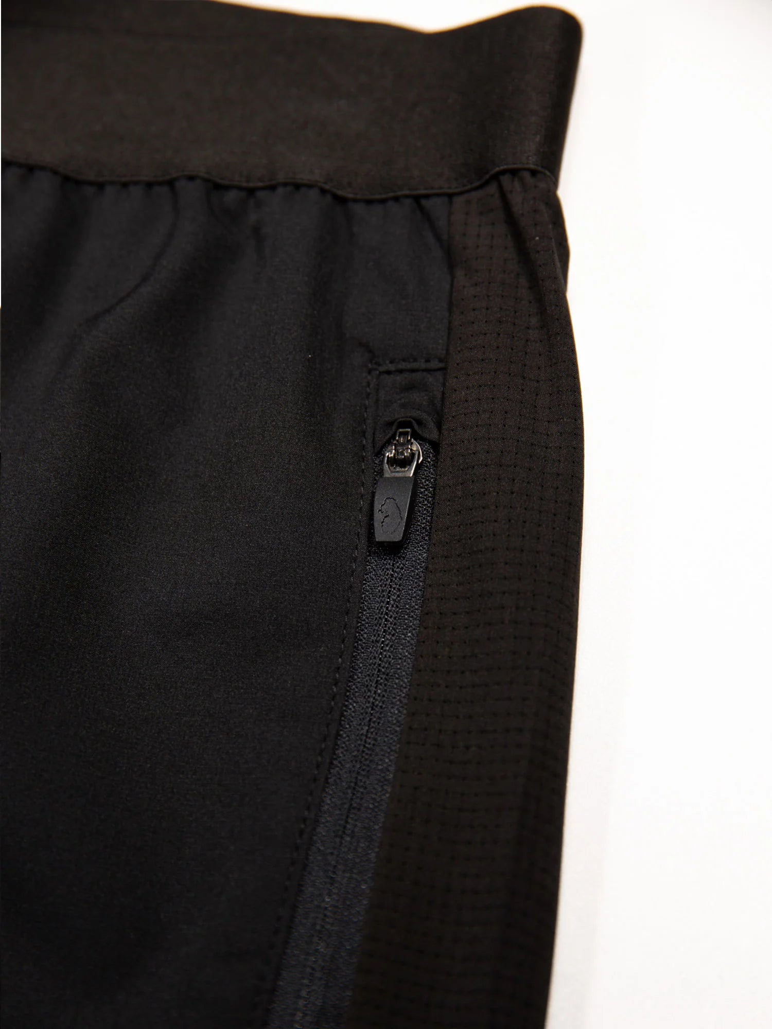 Luke Exmoor Shorts - BLACK