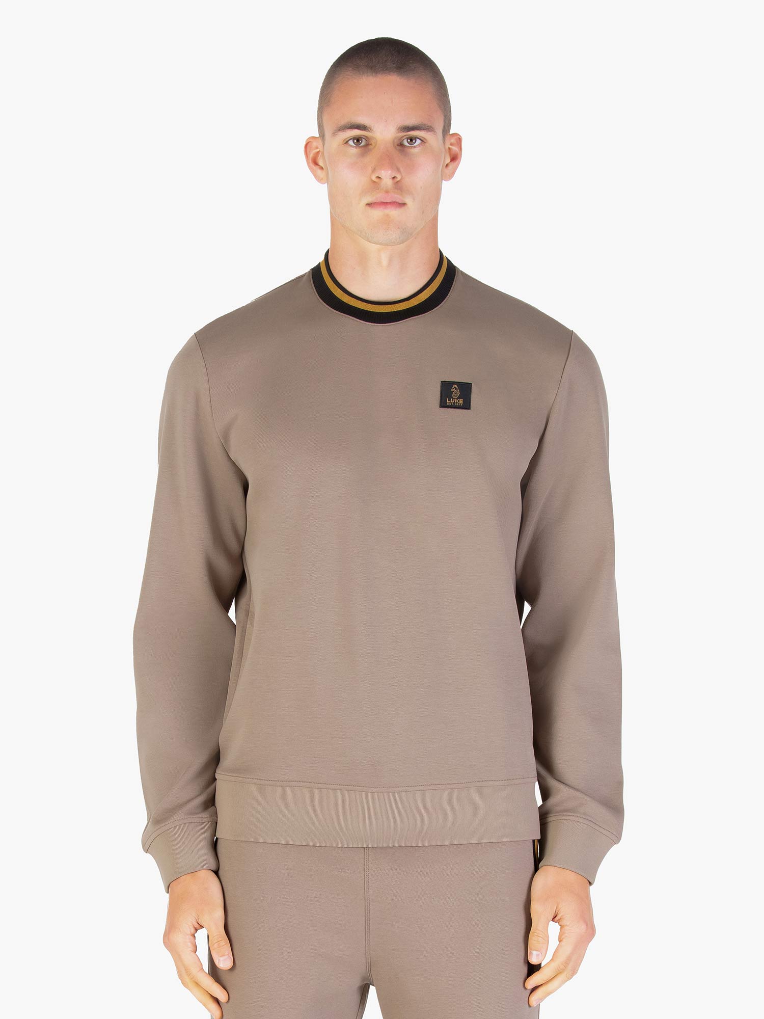 Luke Est 1977 MAKATI SWEATSHIRT - HARDNUT GOLD