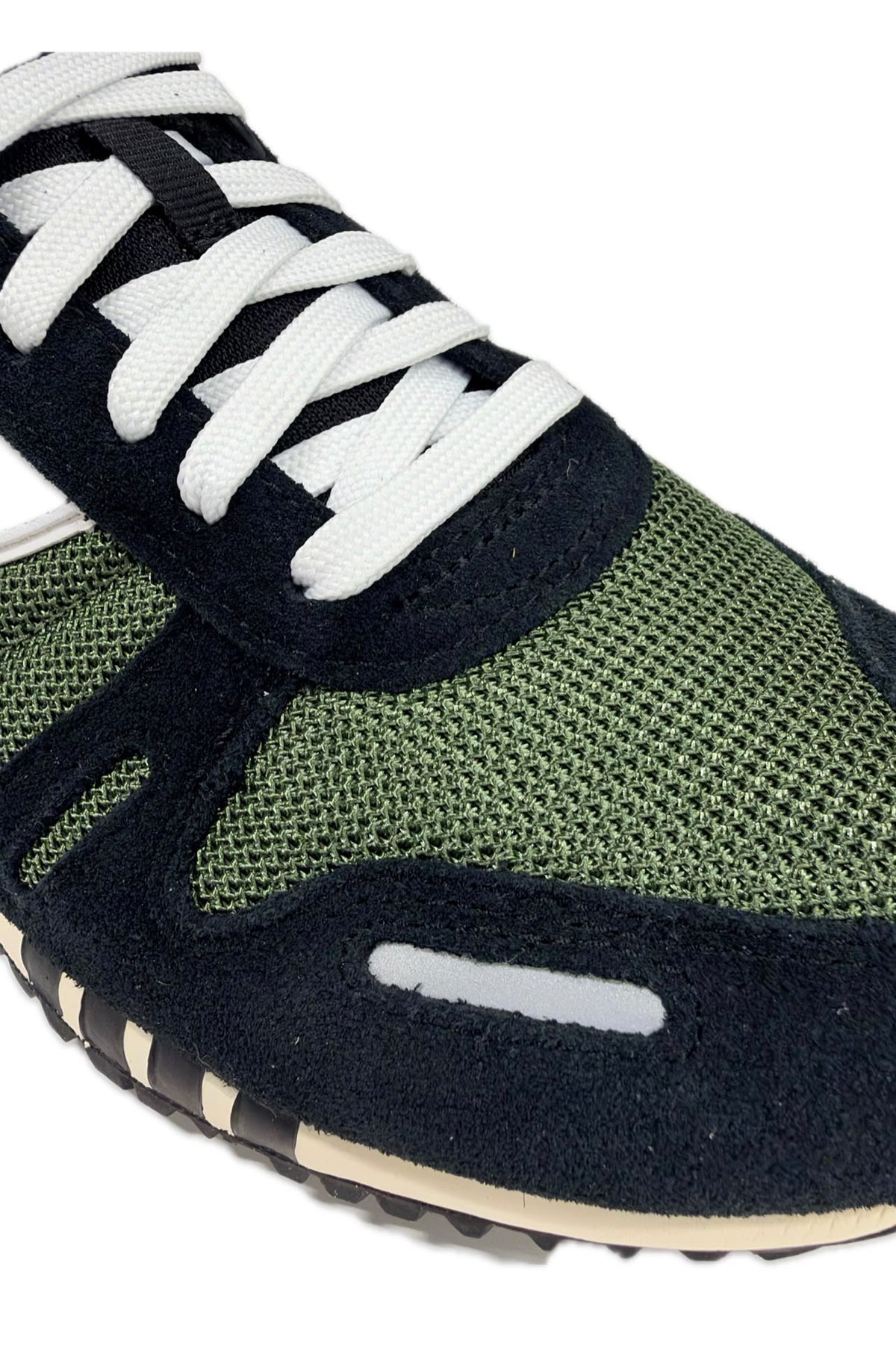 Diadora Titan Trainers Bronze Green/Black/White