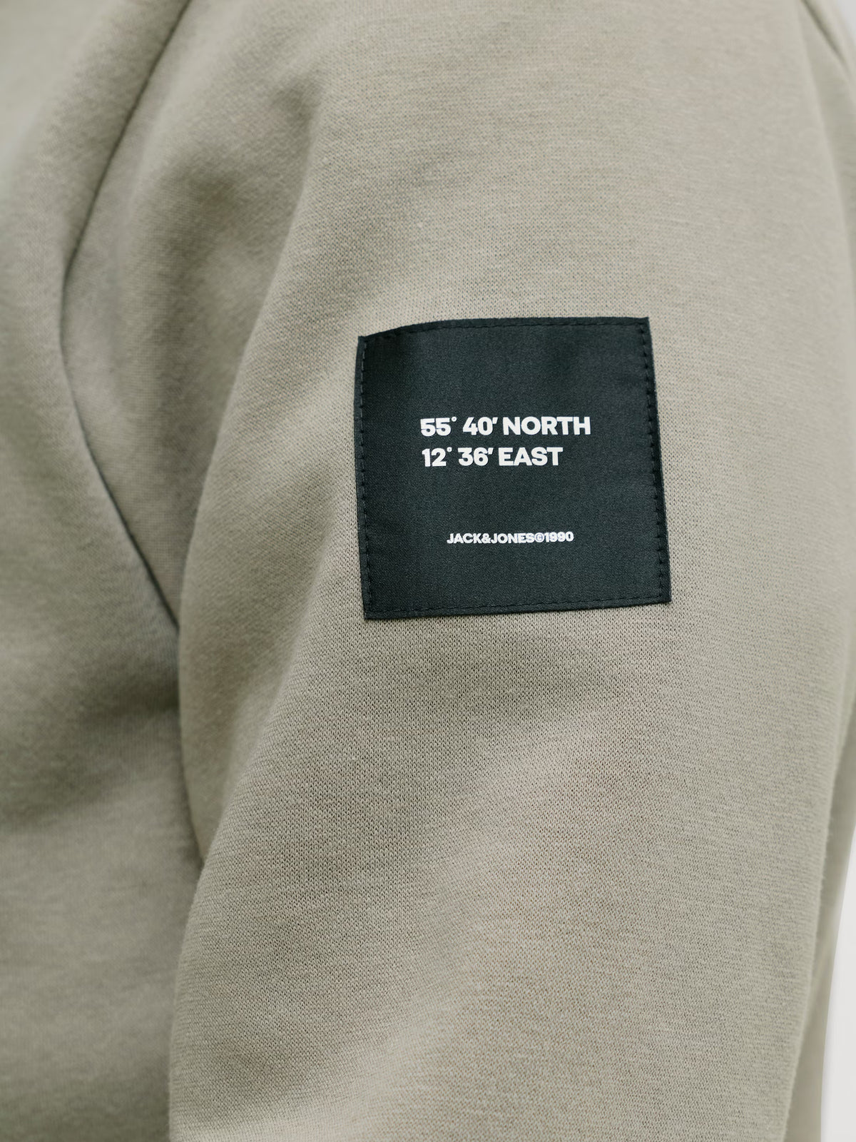 Jack&Jones Cleveland Sweat Hoodie in Grey / Vetiver