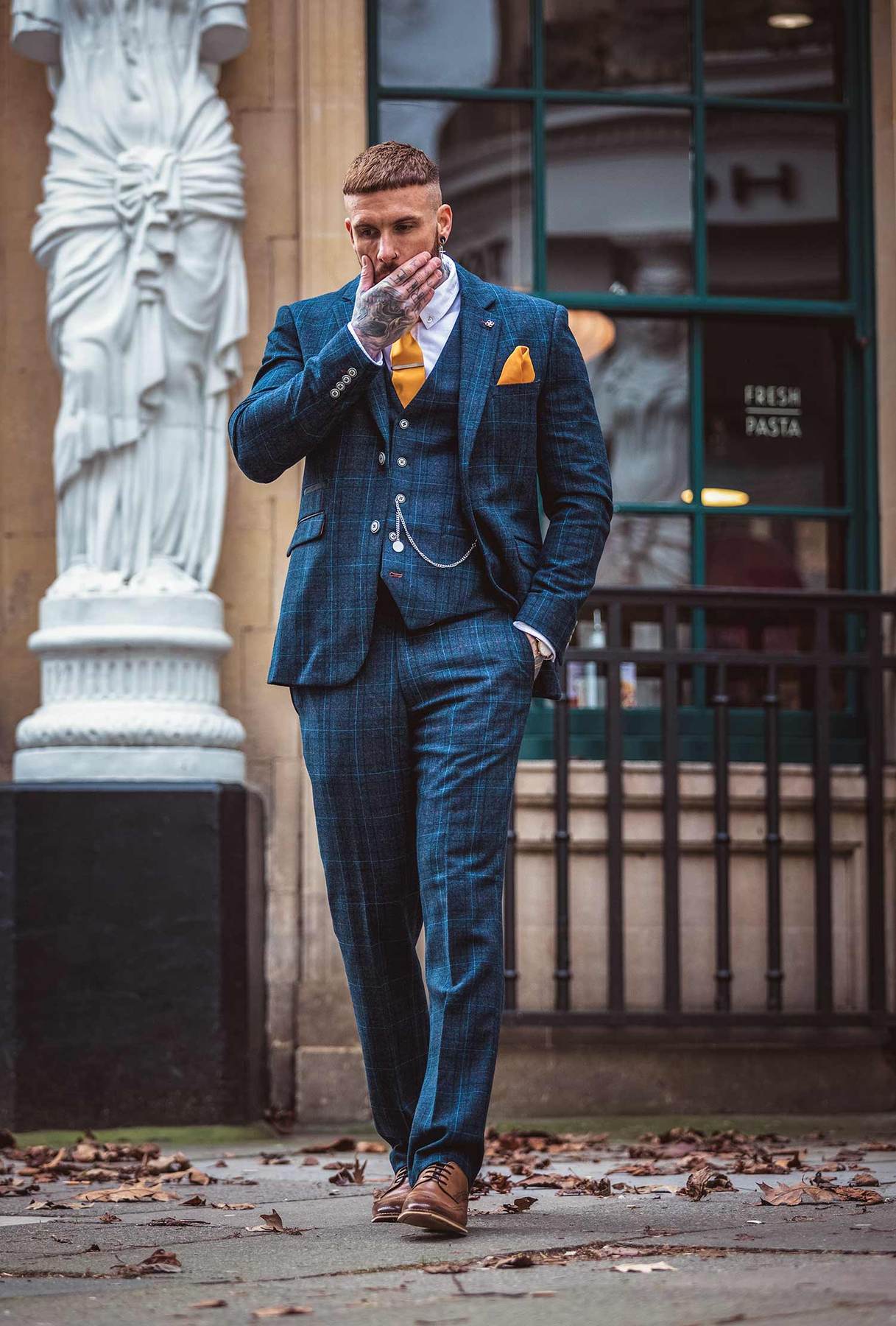 House of Cavani Cody Slim Fit Waist Coat in Navy Blue