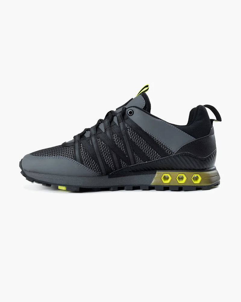Cruyff Fearia Hex trainers in DARK GREY/BLACK