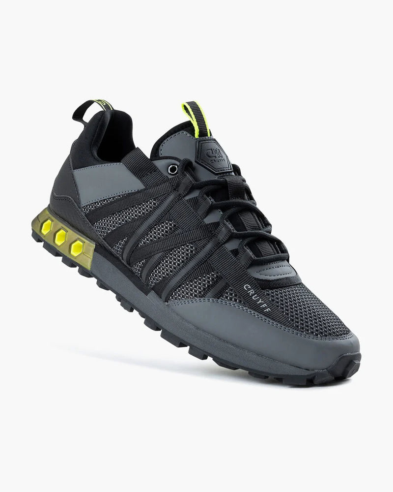 Cruyff Fearia Hex trainers in DARK GREY/BLACK