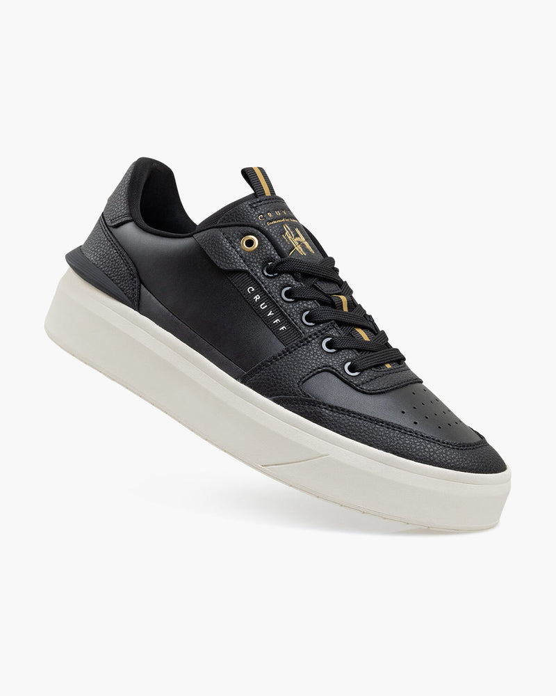 Cruyff Endorsed Tennis Soft leather in Black and Gold.