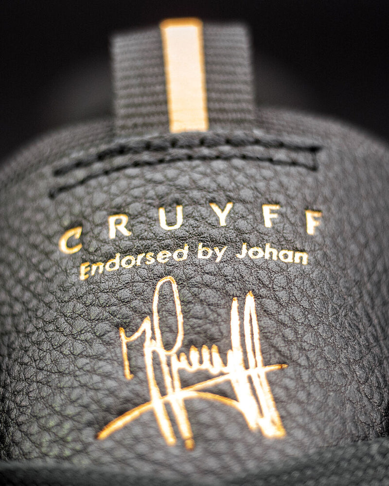Cruyff Endorsed Tennis in BLACK