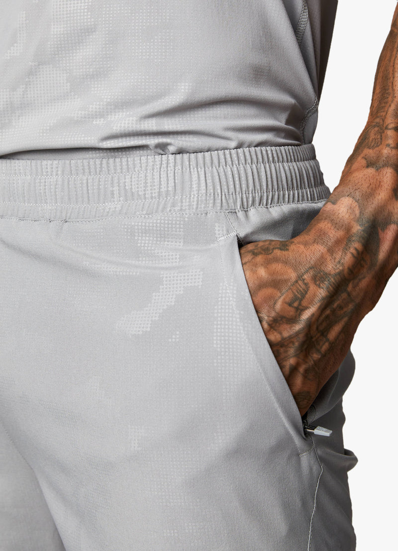Gym King Debossed Short CLOUDY GREY