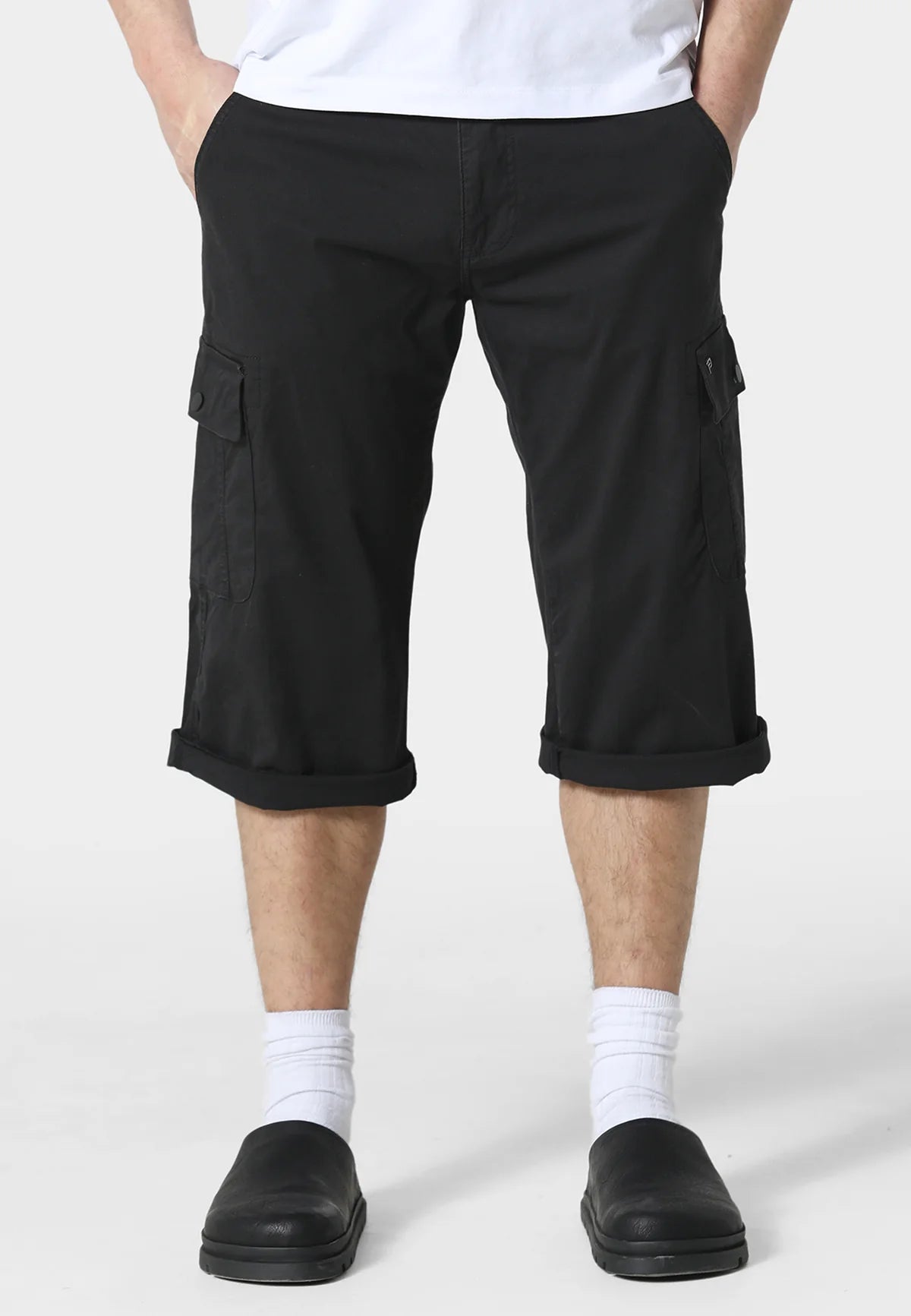 883 Police Hykeham Black Cargo Shorts