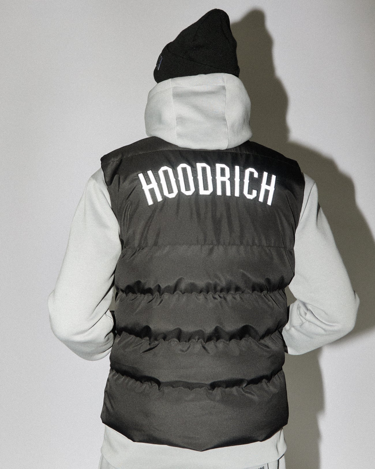 Hoodrich Stack Body Warmer Gilet Black/Reflective – DesignerMenswear