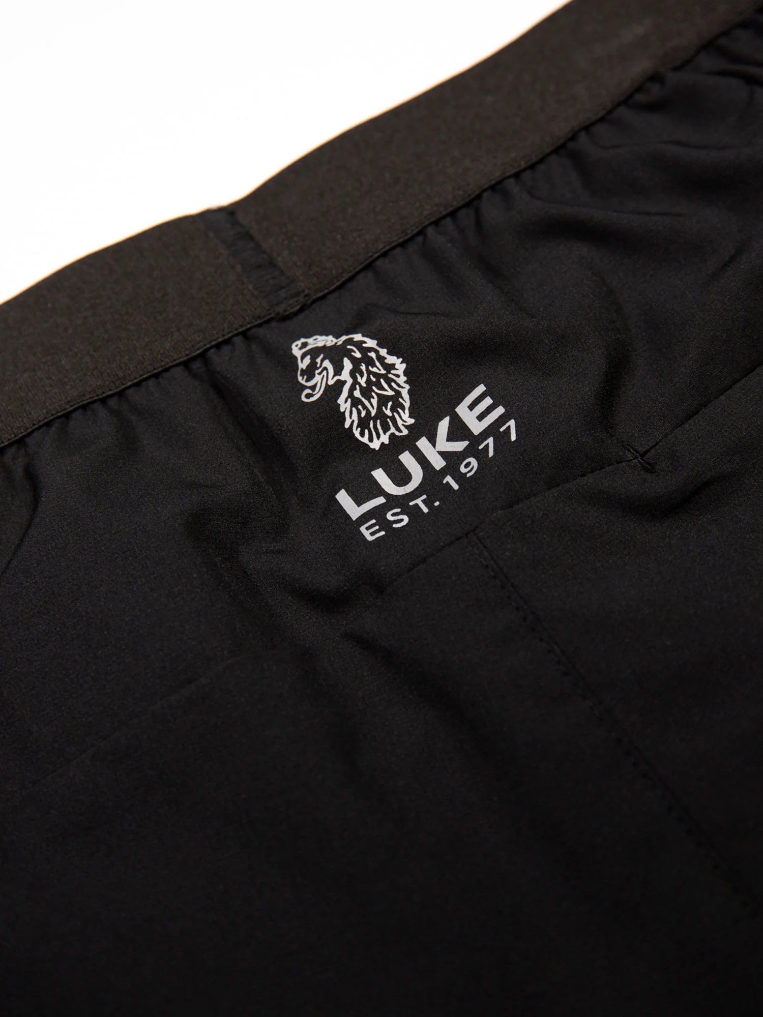 Luke Exmoor Shorts - BLACK