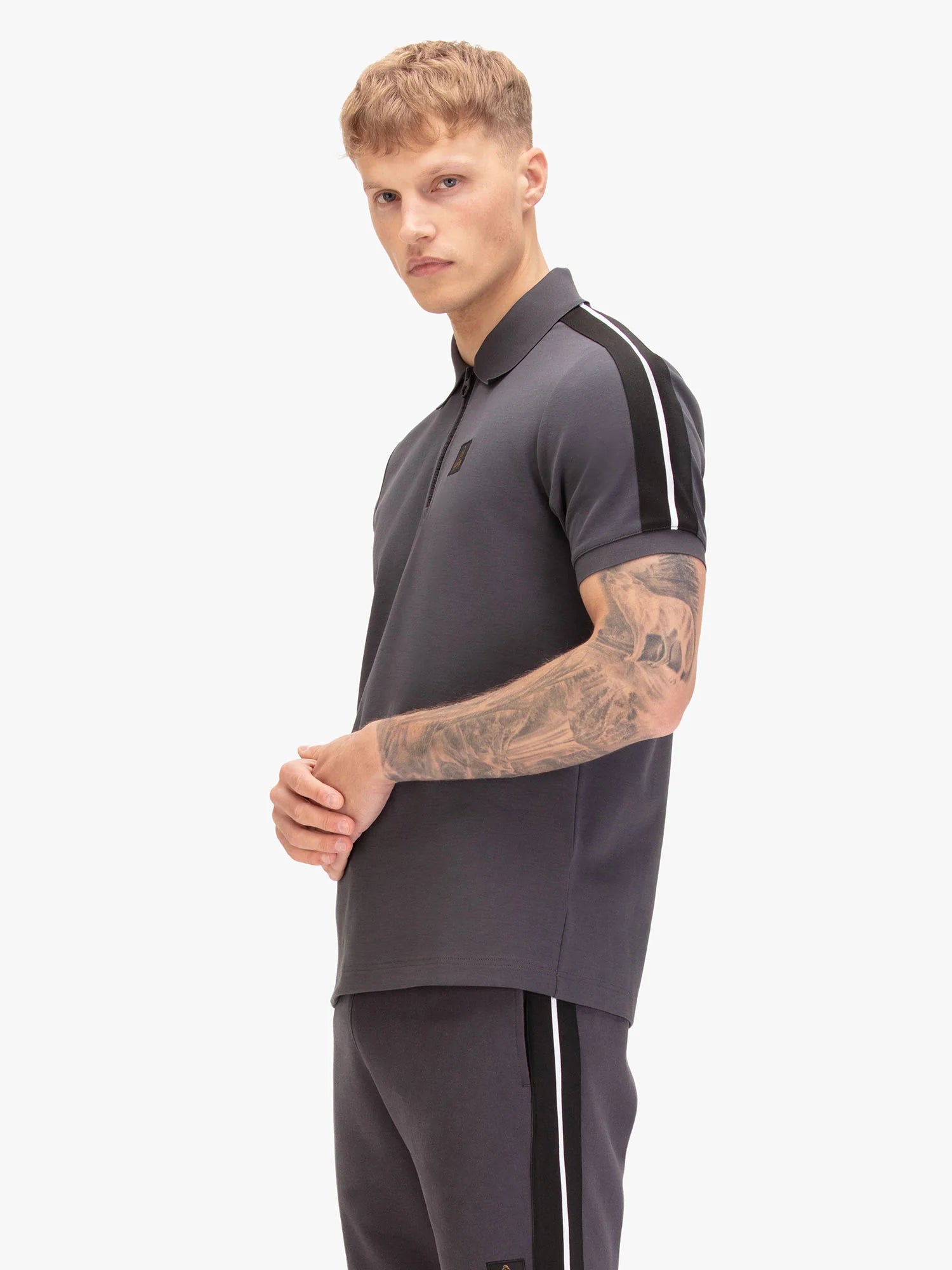 Luke Est 1977 CALTECH 1000 ZIP POLO - CHARCOAL