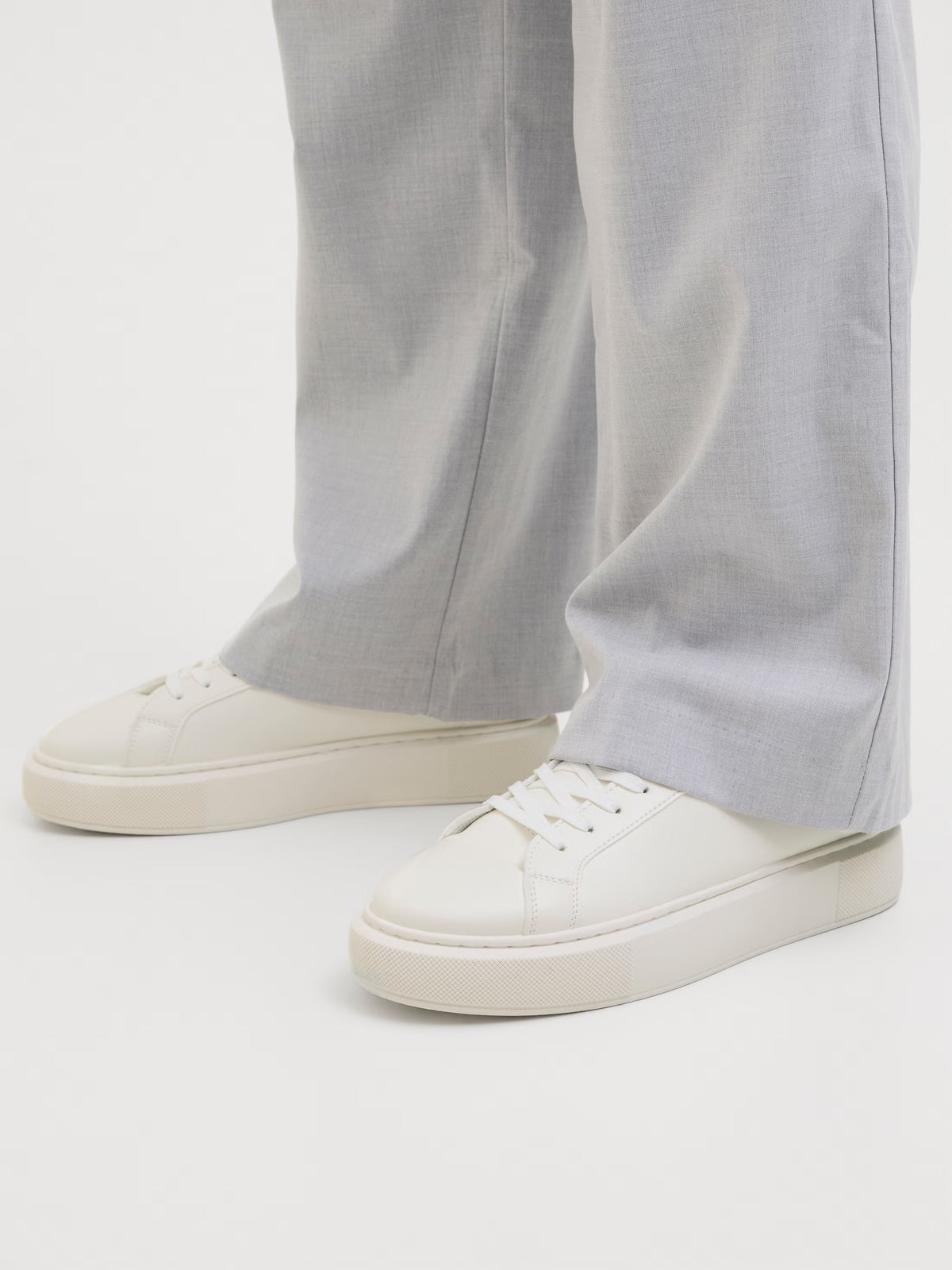 Jack&Jones Aspire Lace Up Cupsole Sneakers in WHITE/WHITE