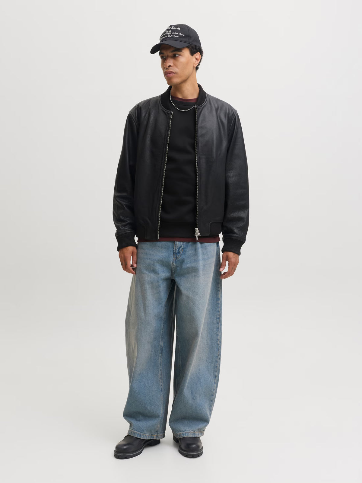 Jack&Jones Cleveland Sweatshirt in Black / Black