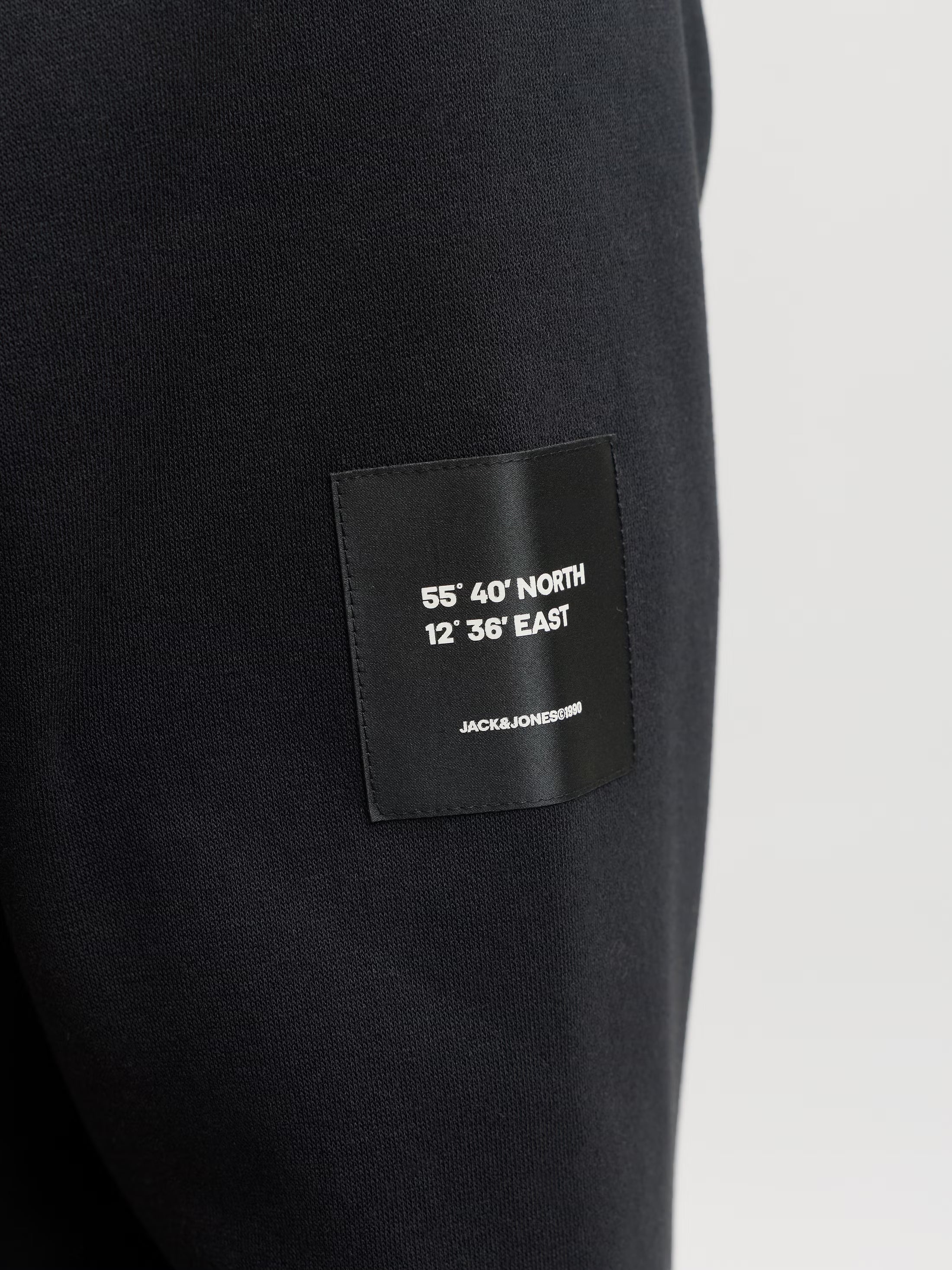 Jack&Jones Cleveland Sweatshirt in Black / Black