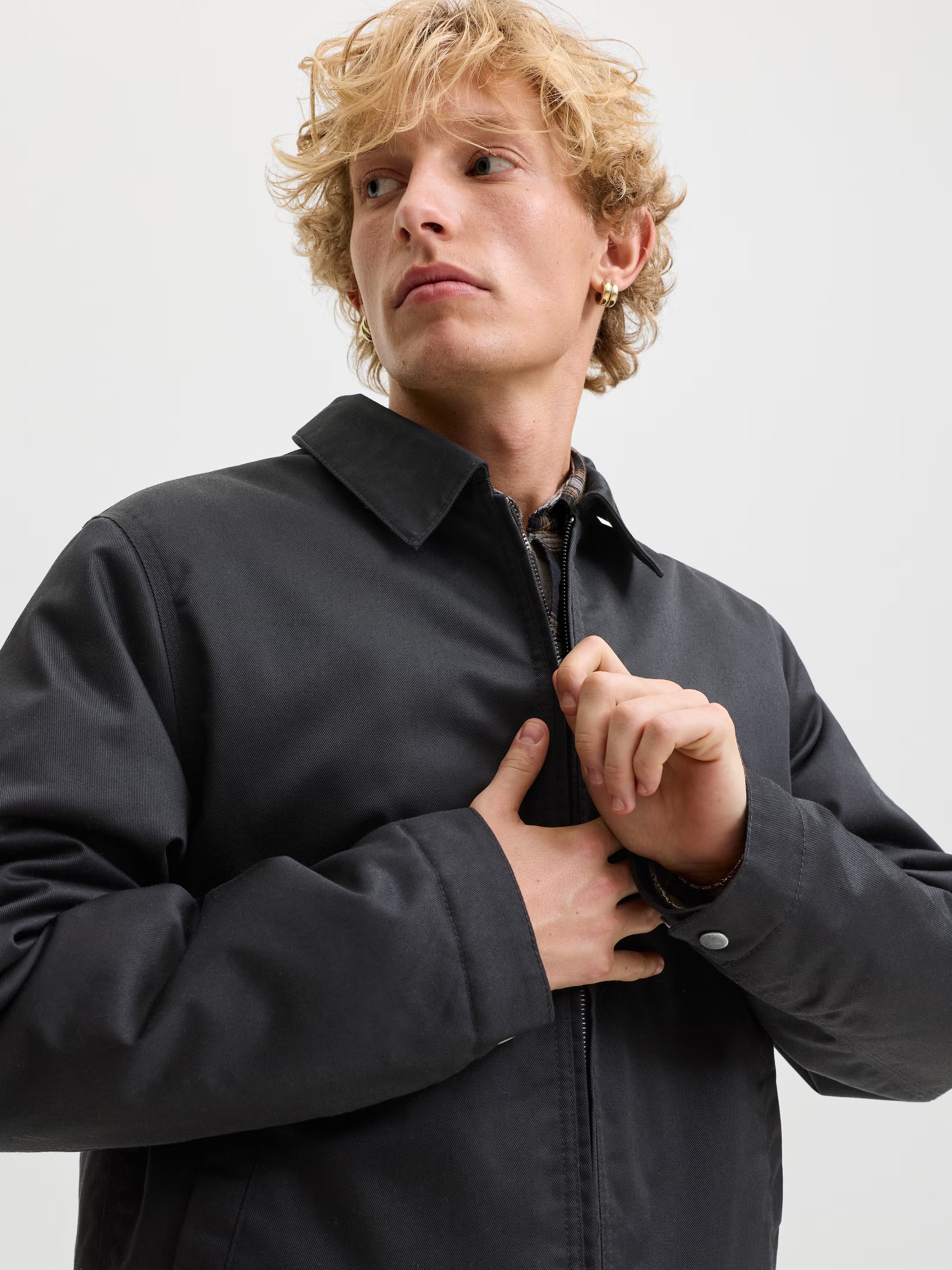 Jack&Jones Colton Padded classic workwear Jacket in Black / Black