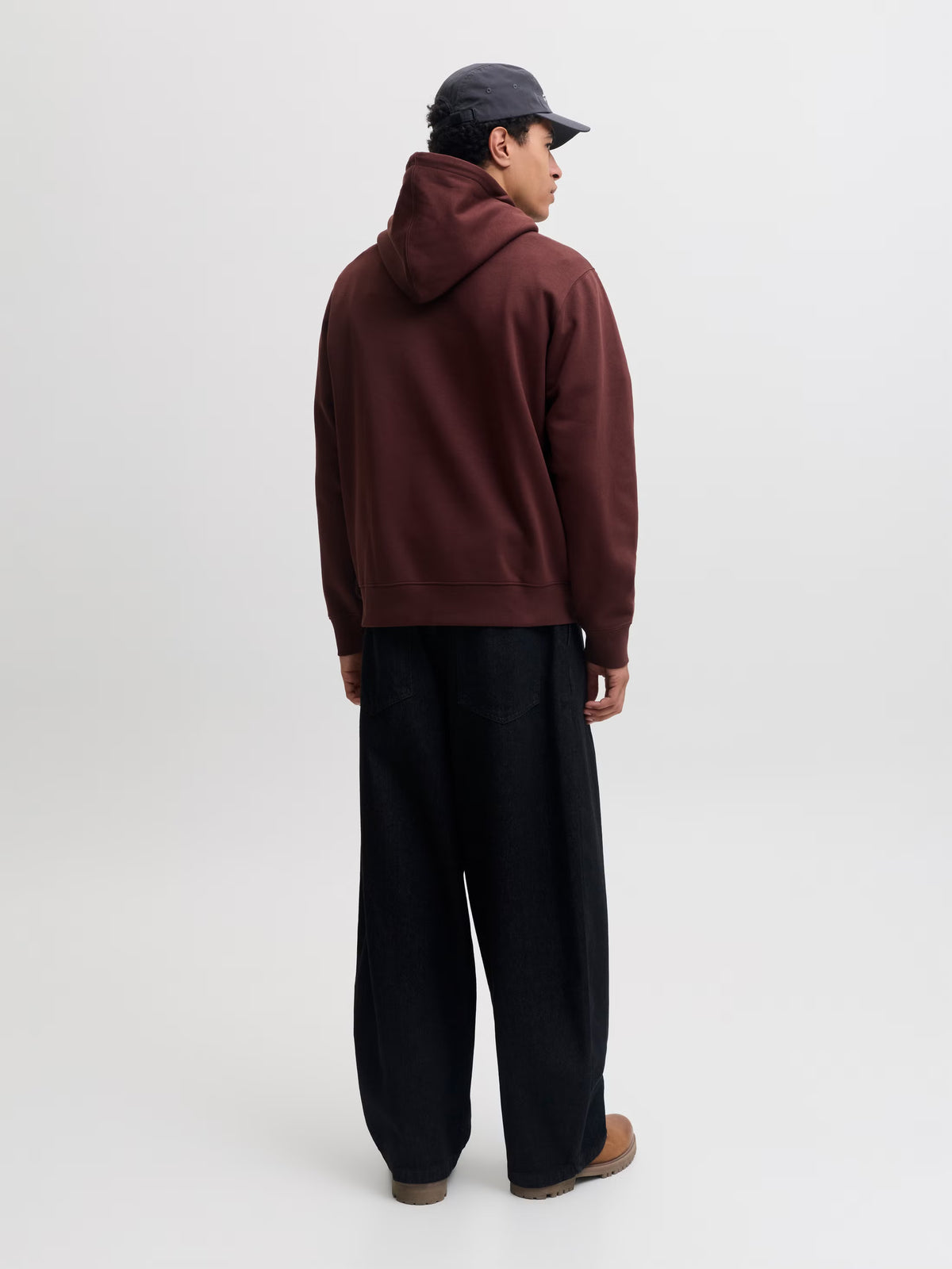 Jack&Jones Star Logo Hoodie in Purple / Bitter Chocolate