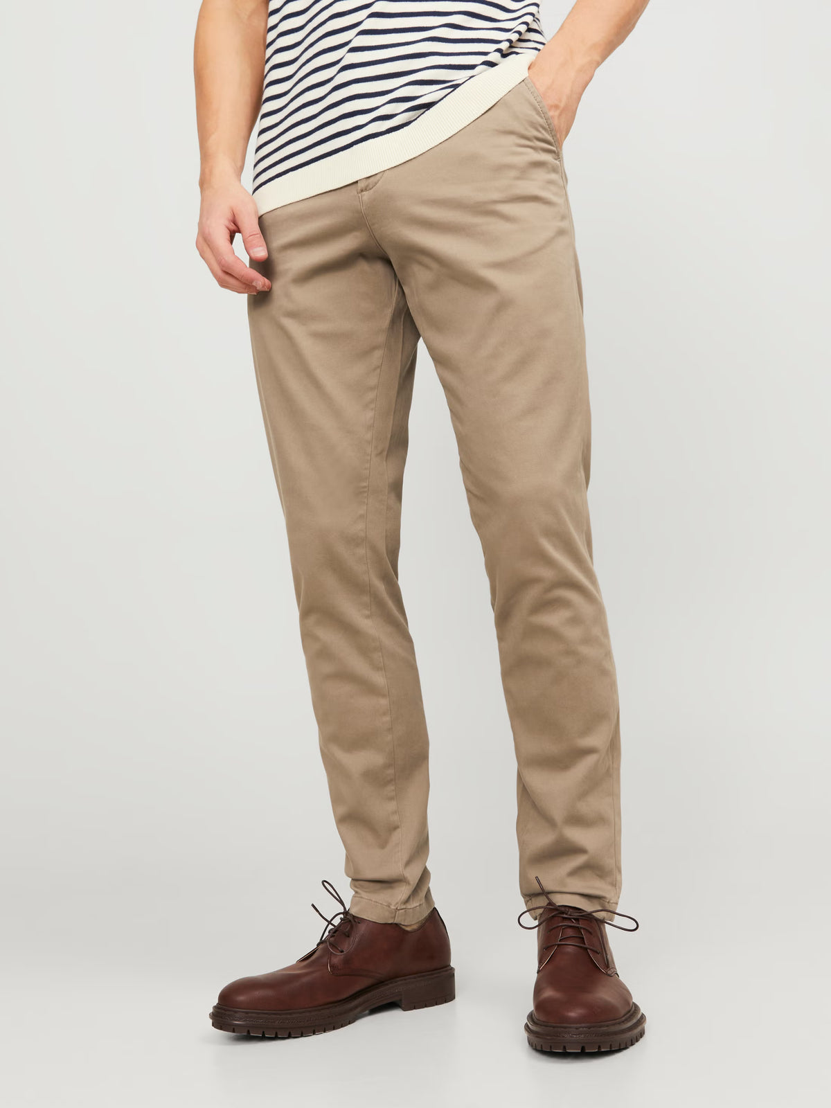 Jack & Jones Marco Slim Fit Low Rise Chino pants in BEIGE
