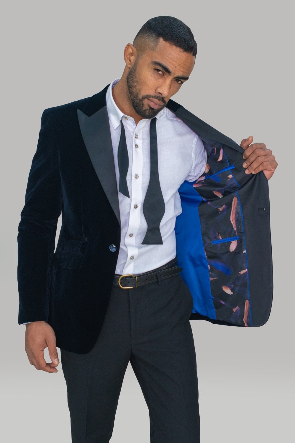 House of Cavani Rosa Mens Velvet Blazer fashion Statement Brand New in NAVY